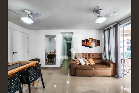 Sala de apartamento para alugar com 3 quartos, 155m² em Barra Funda, Guarujá