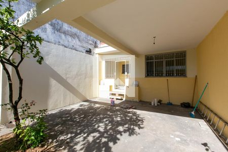 Casa para alugar com 150m², 2 quartos e 3 vagas Casa para alugar com 150m², 2 quartos e 3 vagasGaragem