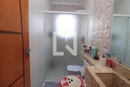 Casa de condomínio à venda com 160m², 2 quartos e 3 vagasBanheiro da Suíte