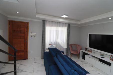 Sala de TV de casa de condomínio para alugar com 2 quartos, 160m² em Vila Granada, São Paulo