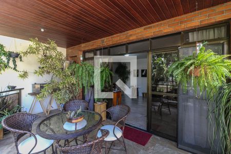 Apartamento à venda com 158m², 4 quartos e 2 vagas Apartamento à venda com 158m², 4 quartos e 2 vagasVaranda