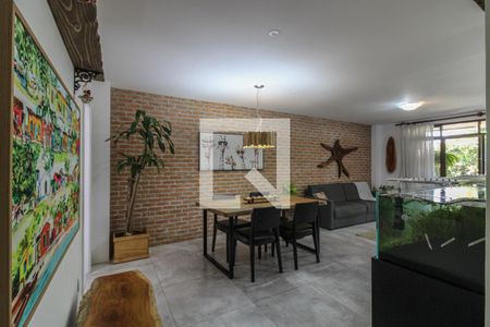 Apartamento à venda com 158m², 4 quartos e 2 vagas Apartamento à venda com 158m², 4 quartos e 2 vagasSala