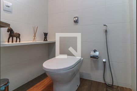 Apartamento à venda com 158m², 4 quartos e 2 vagas Apartamento à venda com 158m², 4 quartos e 2 vagasBanheiro Social