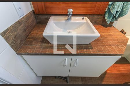 Apartamento à venda com 158m², 4 quartos e 2 vagas Apartamento à venda com 158m², 4 quartos e 2 vagasBanheiro Social