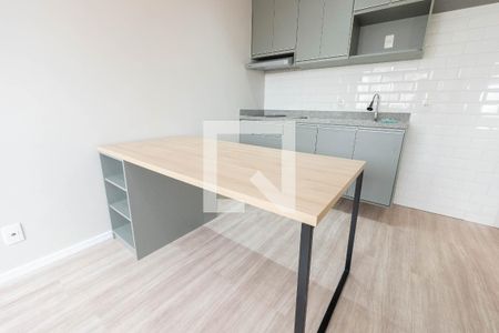Sala/Cozinha de apartamento para alugar com 1 quarto, 25m² em Bela Vista, São Paulo