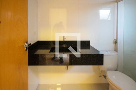 Casa à venda com 424m², 3 quartos e 2 vagas Casa à venda com 424m², 3 quartos e 2 vagasbanheiro Suite 03