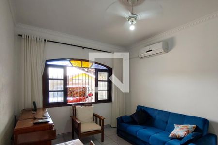 Sala de casa para alugar com 2 quartos, 80m² em Maracanã, Praia Grande