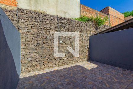 Casa à venda com 48m², 2 quartos e 1 vagaÁrea externa/fundos