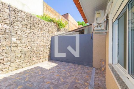 Casa à venda com 48m², 2 quartos e 1 vagaÁrea externa/fundos