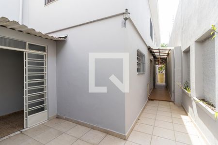 Casa para alugar com 200m², 3 quartos e 3 vagasQuintal