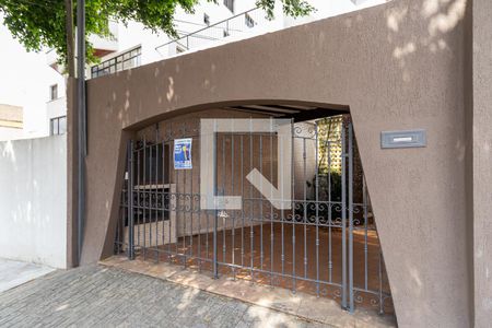 Casa para alugar com 200m², 3 quartos e 3 vagasFachada