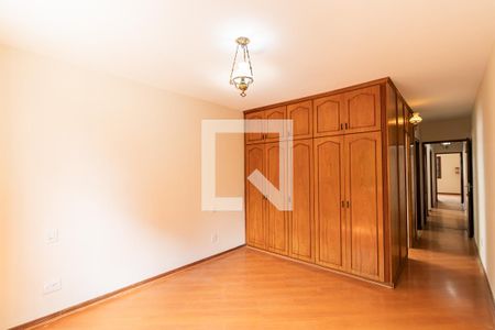 Casa para alugar com 200m², 3 quartos e 3 vagasSuíte