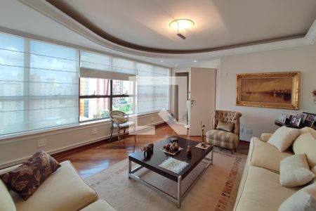 Sala de Estar de apartamento à venda com 5 quartos, 260m² em Cambuí, Campinas