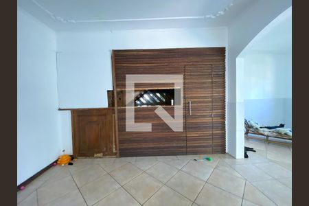 Sala de casa para alugar com 3 quartos, 243m² em Marechal Rondon, Canoas