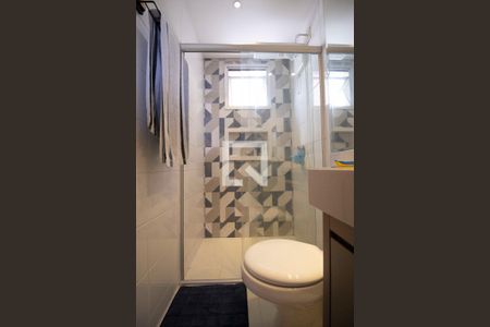 Apartamento para alugar com 65m², 2 quartos e 1 vaga Apartamento para alugar com 65m², 2 quartos e 1 vagaBanheiro da suíte