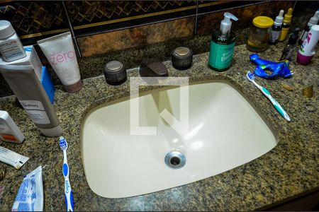 Apartamento à venda com 156m², 3 quartos e 1 vagaBanheiro da Suíte