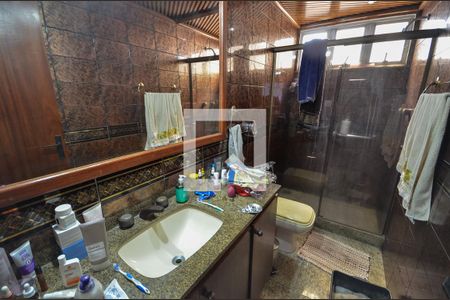 Apartamento à venda com 156m², 3 quartos e 1 vagaBanheiro da Suíte