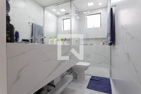 Apartamento à venda com 270m², 4 quartos e 2 vagasBanheiro da suíte 