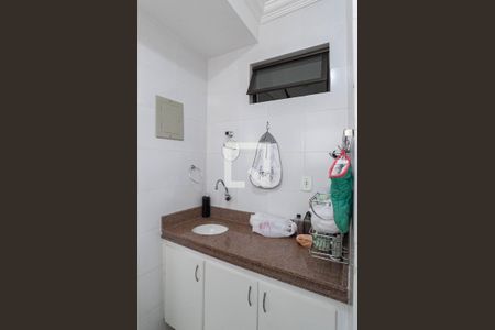 Apartamento à venda com 270m², 4 quartos e 2 vagasÁrea de serviço 