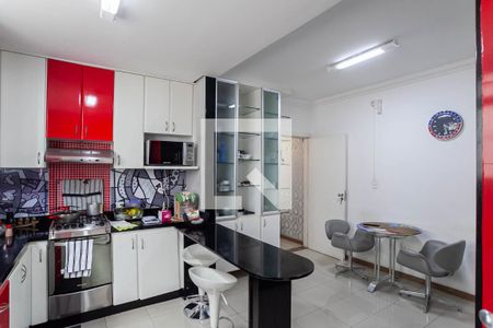 Apartamento à venda com 270m², 4 quartos e 2 vagasCozinha