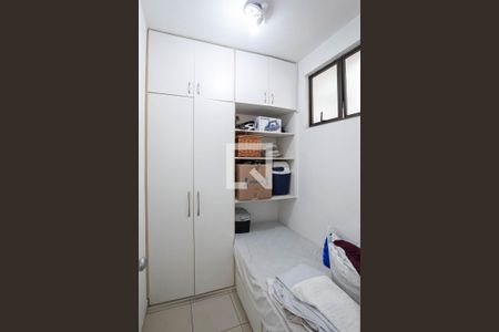 Apartamento à venda com 270m², 4 quartos e 2 vagasQuarto de serviço 