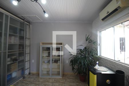 Casa à venda com 140m², 2 quartos e 3 vagasEscritório