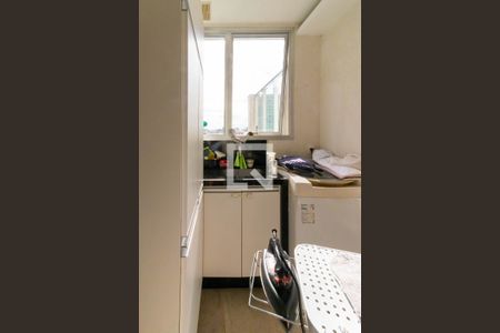 Apartamento à venda com 240m², 3 quartos e 2 vagasÁrea de Serviço