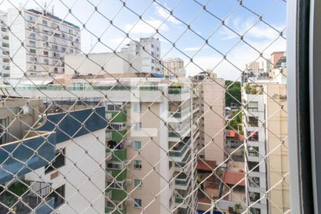 Apartamento à venda com 240m², 3 quartos e 2 vagasVista da Suíte 2