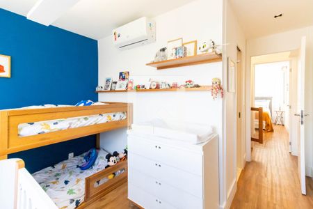 Apartamento à venda com 240m², 3 quartos e 2 vagasSuíte 2