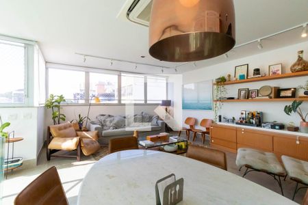 Apartamento à venda com 240m², 3 quartos e 2 vagasSala