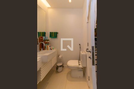 Apartamento à venda com 240m², 3 quartos e 2 vagasBanheiro Suíte 1