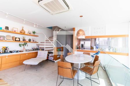 Apartamento à venda com 240m², 3 quartos e 2 vagasSala