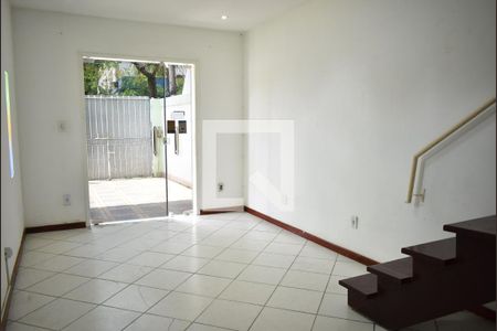 Sala de casa para alugar com 2 quartos, 76m² em Campo Grande, Rio de Janeiro