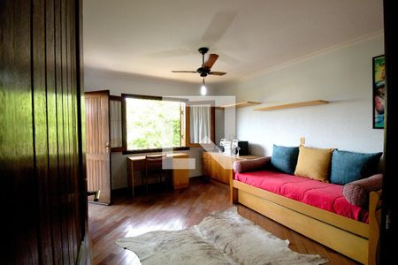 Casa de condomínio para alugar com 550m², 4 quartos e 4 vagas Casa de condomínio para alugar com 550m², 4 quartos e 4 vagasSuíte 3