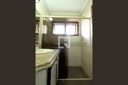 Casa de condomínio para alugar com 550m², 4 quartos e 4 vagas Casa de condomínio para alugar com 550m², 4 quartos e 4 vagasBanheiro da Suíte 3