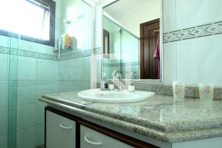 Casa de condomínio para alugar com 550m², 4 quartos e 4 vagas Casa de condomínio para alugar com 550m², 4 quartos e 4 vagasBanheiro da Suíte 4