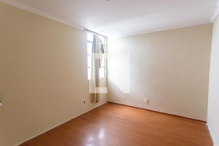 Quarto 1 de casa para alugar com 6 quartos, 200m² em Concórdia, Belo Horizonte