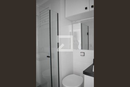 Banheiro de apartamento para alugar com 1 quarto, 30m² em Portão, Curitiba