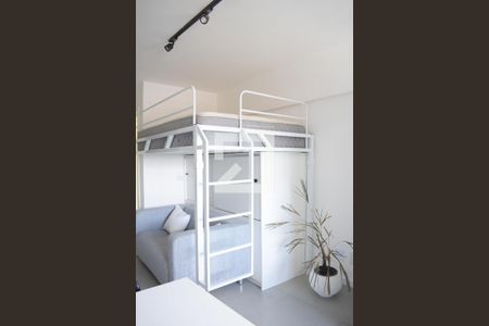 Sala/Quarto de apartamento para alugar com 1 quarto, 30m² em Portão, Curitiba