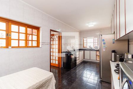 Casa à venda com 188m², 3 quartos e 2 vagas Casa à venda com 188m², 3 quartos e 2 vagasCozinha