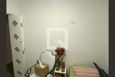 Casa à venda com 300m², 4 quartos e 2 vagas Casa à venda com 300m², 4 quartos e 2 vagasQuarto 4