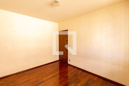 Sala de apartamento para alugar com 3 quartos, 80m² em Nova Suíça, Belo Horizonte