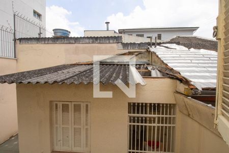 Casa à venda com 142m², 3 quartos e 2 vagas Casa à venda com 142m², 3 quartos e 2 vagasQuarto 3, vista para edícula