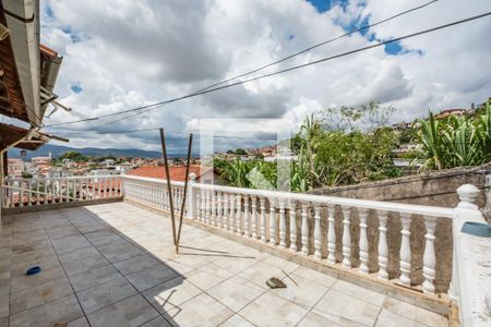 Casa à venda com 406m², 3 quartos e 3 vagasVaranda