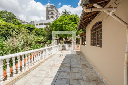 Casa à venda com 406m², 3 quartos e 3 vagasVaranda