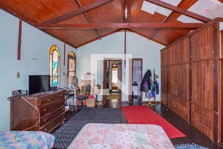 Casa à venda com 406m², 3 quartos e 3 vagasSuíte