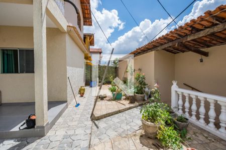 Casa à venda com 406m², 3 quartos e 3 vagasQuintal