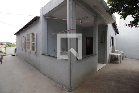 Casa à venda com 80m², 3 quartos e 2 vagasQuintal