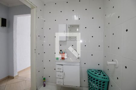 Casa à venda com 80m², 3 quartos e 2 vagasBanheiro
