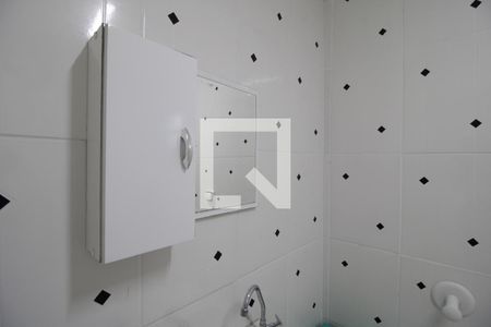 Casa à venda com 80m², 3 quartos e 2 vagasBanheiro